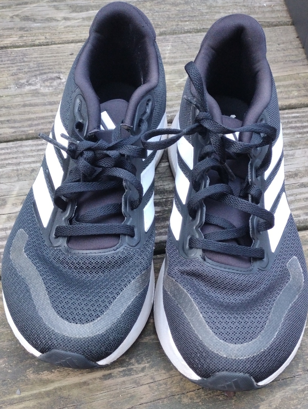 Men's Adidas Size 7 RunFalcon Sneakers